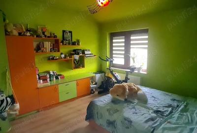 Casă cu Teren 327 Mp în Central - 2