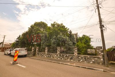 Urlati - Str Eternitatii - Vila 12 camere - teren 1081mp - 2 garaje - 17