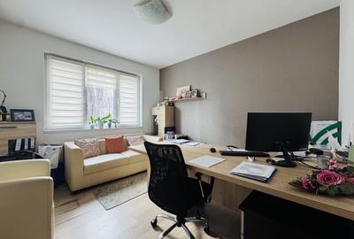 Apartament cu 2 camere semidecomandat în Apusului