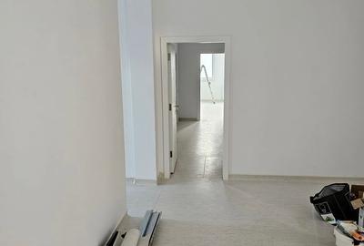 Spațiu comercial, de 500 mp, în Central - 4