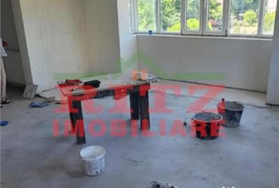 Apartament cu 2 camere decomandat în Caracal