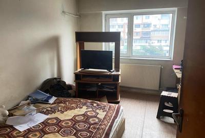 Apartament cu 4 camere decomandat în Victoria - 8