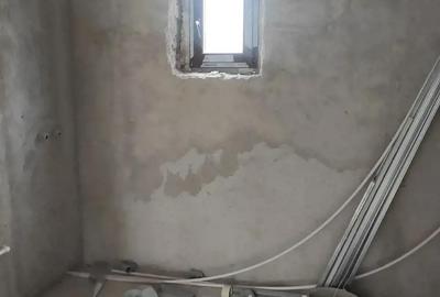 Casă cu 3 camere în Central