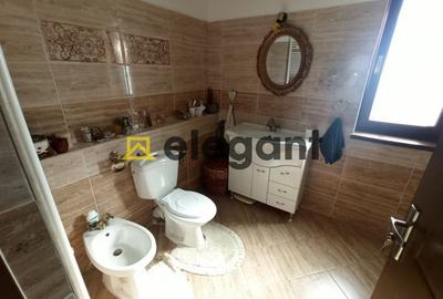 Casă individuală cu 6 camere cu Canalizare în Bordei - 10