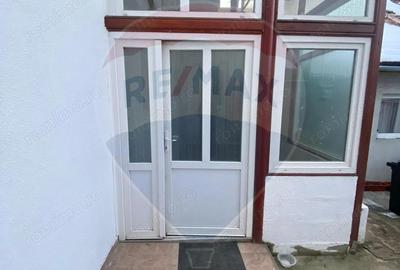 Spațiu comercial, de 45 mp, în Central - 3