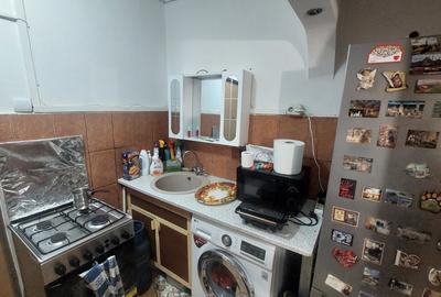 Camera de camin, 20mp, etajul 3, cartier Sarari, zona Liceul Henri Coanda - 2