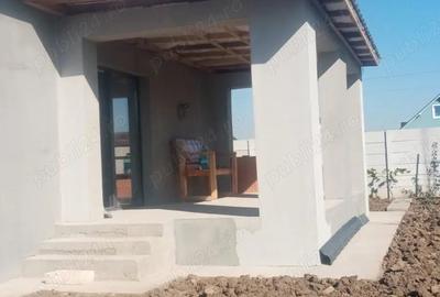 Casa pe un nivel cu garaj, terasa ?i beci, Com. Berceni, teren 406 mp - 6