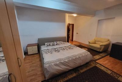 Casă cu 6 camere cu Teren 496 Mp în Central - 6