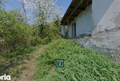 Casă cu 2 camere cu Teren 874 Mp în Central - 2