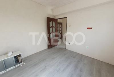 Apartament de vanzare 2 camere 44 mp utili 13 Decembrie boc Italieni - 2