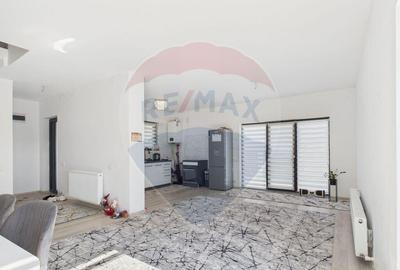 Duplex 85 mp utili, curte 200 mp vedere la lac ?i p?... - 12