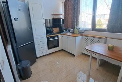 Apartament cu 3 camere decomandat, mobilat în Valea Adâncă - 7