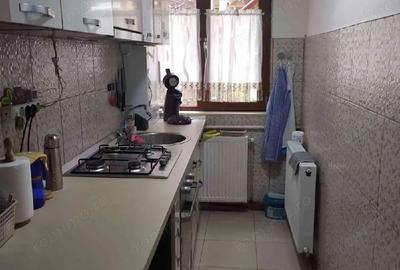 Apartament cu 2 camere semidecomandat, mobilat în Central - 1