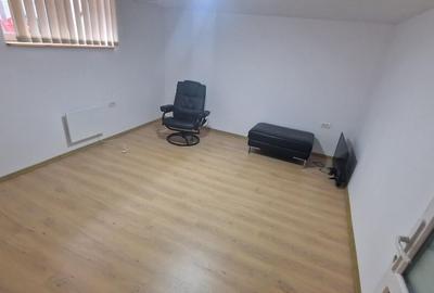 Spatiu zona Casa de Pensii - 1