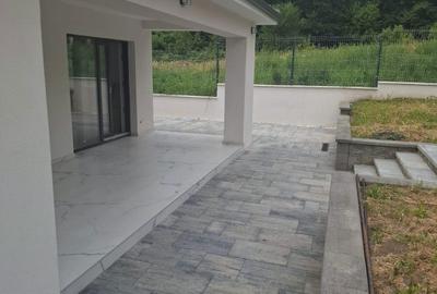 Casă cu 4 camere în Mediaș - 3