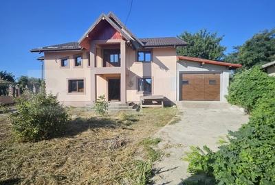 Casa la rosu, de vanzare, 250 mp, zona Slobozia Moara - 4