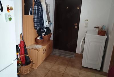 Apartament cu 3 camere decomandat în Florești - 2