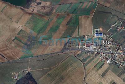 Teren Construcții intravilan de 9125 mp, în Leș - 3