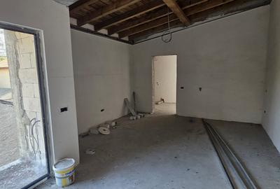Casă individuală cu 9 camere cu Teren 164 Mp în Central - 8