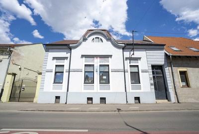 Casă cu 6 camere cu Teren 116 Mp în Ultracentral