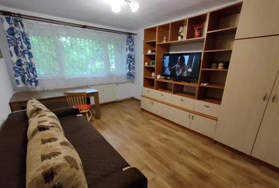Apartament cu 2 camere decomandat, mobilat în Drumul Taberei
