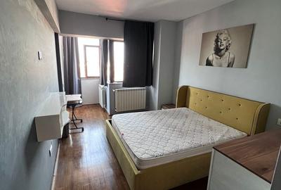 Apartament cu 3 camere decomandat, mobilat în Delfinariu - 13