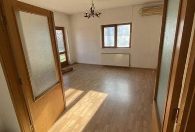 Casă cu 4 camere cu Teren 310 Mp în Blejoi - 8