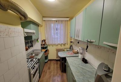 Apartament cu 3 camere semidecomandat în Exterior Vest - 2