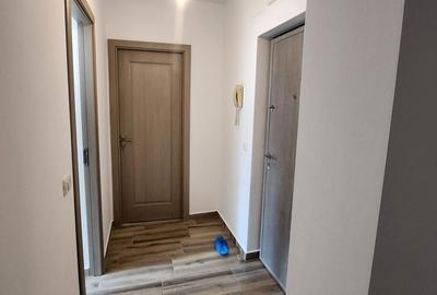 Apartament cu 3 camere decomandat în Șerbănești - 7