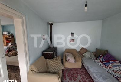 Casă cu 2 camere nedecomandat cu Teren 580 Mp în Axente Sever - 12