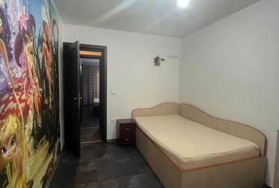 Apartament cu 3 camere decomandat în Crișan - 2