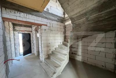 Casa semi-finisata P + E, 119 mp utili, teren 339 mp, Piel - 7