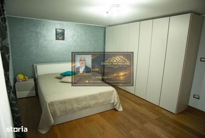 Casă cu 5 camere cu Canalizare în Umbrărești - 1