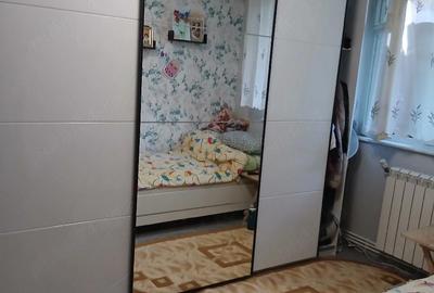 Apartament cu 3 camere semidecomandat în Micro 4 - 2