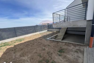 Casă cu 4 camere cu Teren 300 Mp în Central - 5