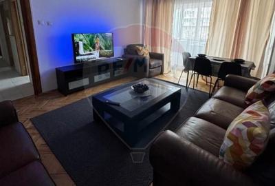 Apartament 3 camere de vanzare - Bulevardul Decebal Apartament 3 camere de vanzare - Bulevardul Decebal - 2