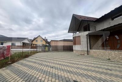 Casă cu 5 camere cu Teren 5000 Mp în Unirea - 4