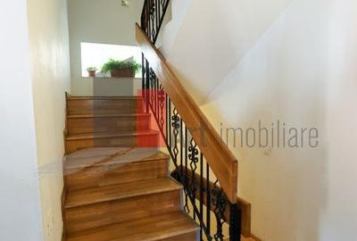Casă cu 6 camere cu Canalizare în Domenii - 11