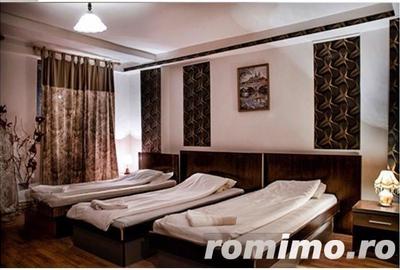 Spațiu comercial, de 670 mp, în P-ța Victoriei - 1