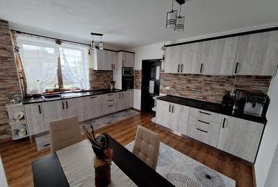 Casă P+M la cheie cu garaj - 2