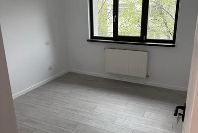 Apartament cu 3 camere decomandat în Central - 2