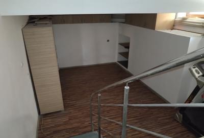 Duplex cu scara interioara si curte - constructie noua - 12