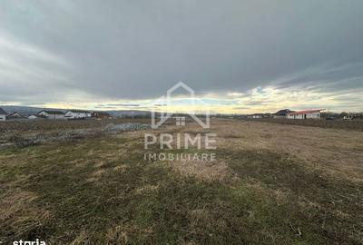 Teren de 615 mp, în Partoș