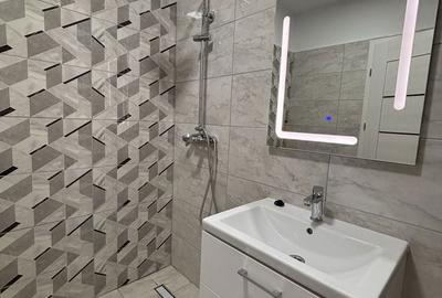 Apartament cu 2 camere decomandat în Exterior Vest