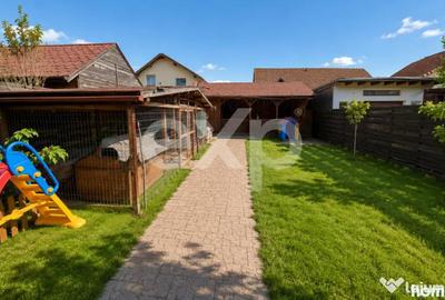 Casă cu 4 camere cu Teren 390 Mp în Tărlungeni - 1