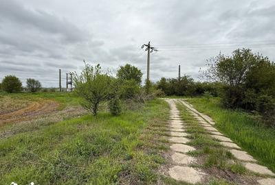 Teren de 5562 mp, în Central - 5