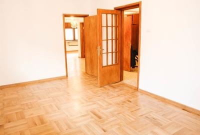 Apartament cu 3 camere în Dorobanți