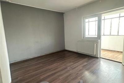 Apartament cu 2 camere decomandat în Podul de Fier - 1