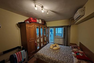 Bdul. Unirii, Apartament 3 camere,Chear la Bdul. - 13