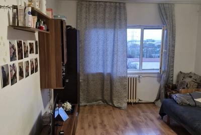 Garsonieră decomandată în Central - 2